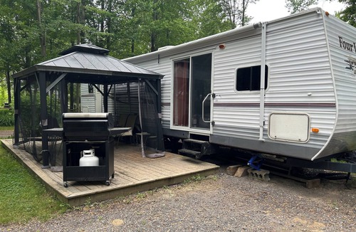 Clarence-Rockland House | Camping trailer SDD 2 - FourWind