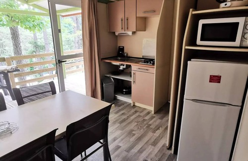 Ucel Ski Chalet | Camping Ushuaïa Villages les Pins d'Ucel * - GENET - Chalet 21.5m² + TV 4 people
