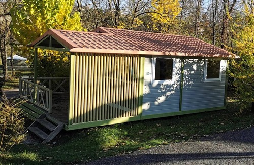 Ucel Ski Chalet | Camping Ushuaïa Villages les Pins d'Ucel * - GENET - Chalet 21.5m² + TV 4 people