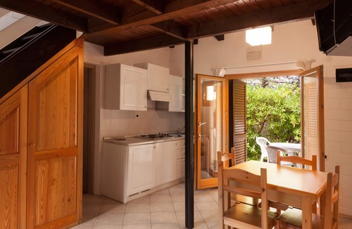 Cove Murtar RV Rental | Camping Village Poljana