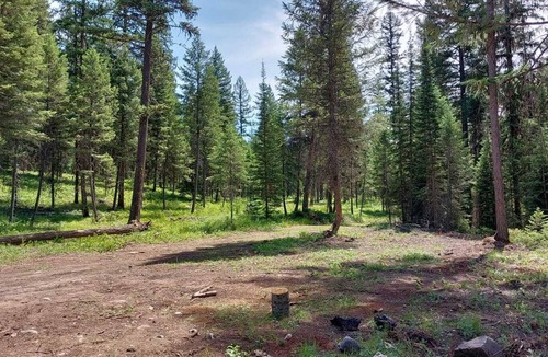 Olney RV Rental | Campsite #4 with Lake Access