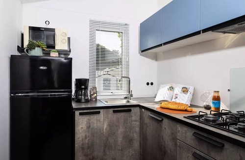 Saint-Hilaire-de-Riez House | Campsite Domaine des Salins * - Mobilhome Grand Confort 27m2/2 bedrooms with covered terrace 4 people