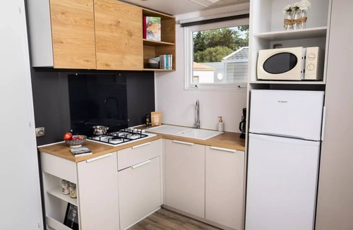 Saint-Hilaire-de-Riez House | Campsite Domaine des Salins * - Mobil home Grand Confort 31 m2/3 bedrooms - covered terrace 6 people