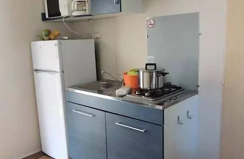 Boisseron House | Campsite Domaine de Gajan * - Mobile home Comfort HOLIDAY 25m2 (2 bedrooms) with covered terrace TV INCLUSE 5 people