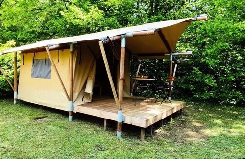 Leval House | Campsite Flower du Lac de la Seigneurie * - Woodlodge Nature 1 room 2 people Without Sanitary Facing the pond
