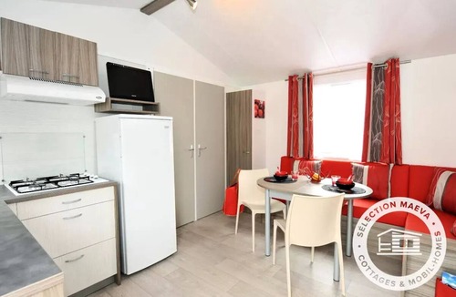 Les Sables d'Olonne House | Campsite Le Bel Air * - Authentic 3 Room Mobile Home 4/5 People + TV