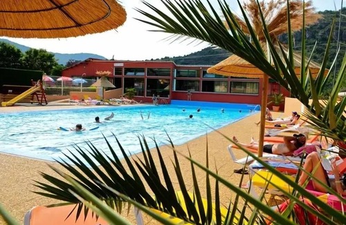 Saint-Rome-de-Tarn Villa | Campsite La Cascade * - House-Chalet 45m² n°207 6 people Comfortable - TV - Washing machine - D/D deckchairs 6 people