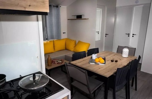 Saint-Jean-de-Monts House | Campsite La Prairie * * - Mobilhome Grand Confort 30m2/2 bedrooms - covered terrace 5 to 6 people - 5 pers. included in the tariff