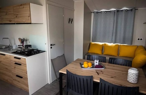 Saint-Jean-de-Monts House | Campsite La Prairie * * - Mobilhome Grand Confort 30m2/2 bedrooms - covered terrace 5 to 6 people - 5 pers. included in the tariff
