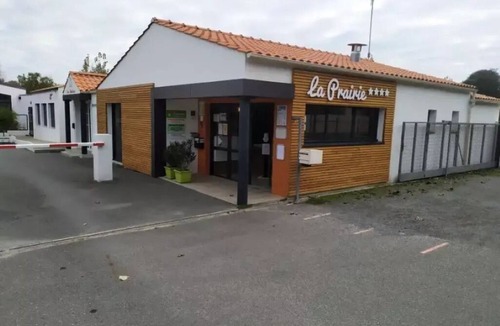 Saint-Jean-de-Monts House | Campsite La Prairie * * - Mobilhome Grand Confort 30m2/2 bedrooms - covered terrace 5 to 6 people - 5 pers. included in the tariff