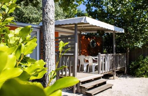 Saint-Jean-de-Monts House | Campsite Le Bois Verdon * - Cottage LITCHI - 26m2 - semi-covered wood terrace - 2 bedrooms 4 people