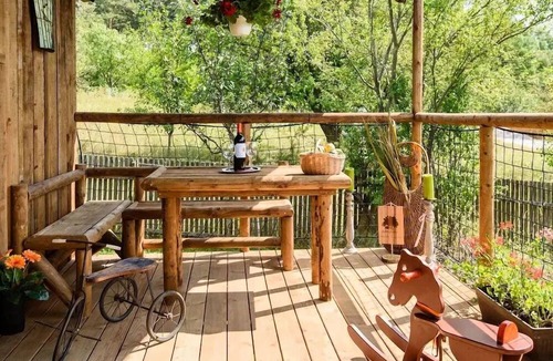 Saint-Laurent-sur-Sevre Cabin | Campsite Le Rouge Gorge* * - CABANE LODGE PREMIUM SOLARO 1 CH 2/4 PERS CLIM TV 4 persons