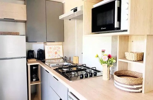 Mirepeisset House | Campsite Le Val de Cesse * - Mobile home PREMIUM 32m2 - 3 bedrooms - TV - dishwasher - air conditioning - covered terrace - 6 people