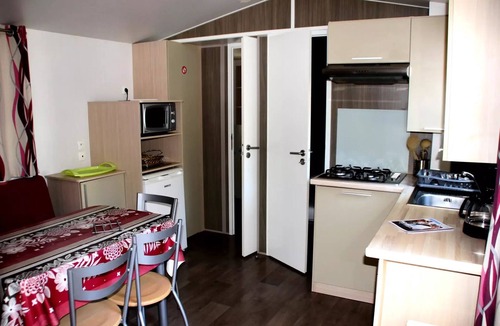 Junas House | Campsite Les Chênes * - MOBILE HOME Comfort - 2 ch - 26.52m2/Oak Green 4 people