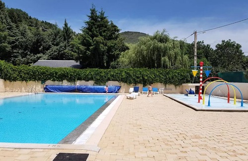 Estavar House | Campsite Les Jardins d'Estavar* - 3 Room Mobile Home 4 People