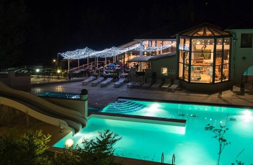 Mostuejouls House | Campsite LES PRADES * - Lodge with sanitary facilities 35m2 6 people