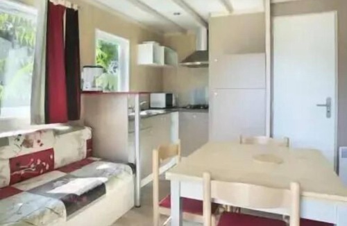 La Faute-sur-Mer Ski Chalet | Campsite LES VIOLETTES * - Chalet Mésange (2 bedrooms) 4 persons