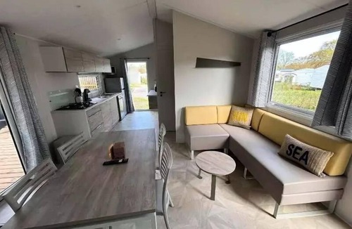 Saint-Molf House | Campsite maeva Escapades Domaine du Mes * - Mobil-Home ZEN 3 Rooms 4 People + TV + Jacuzzi