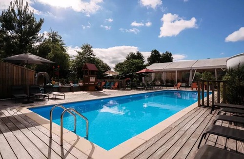 Caro Ski Chalet | Campsite maeva Respire Domaine de Kervallon * - Chalet Comfort Premium 3 Rooms 4 People + TV