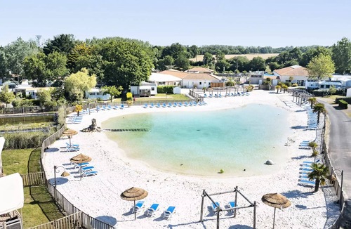 Landevieille House | Campsite Romanée L'Evasion* - Mobil-home Classic 3 rooms 4 people air conditioned