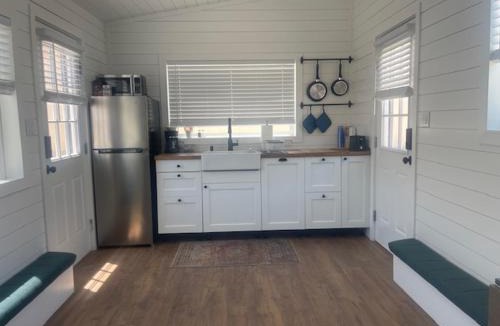 Lebec Hotel | CampTinyHomes