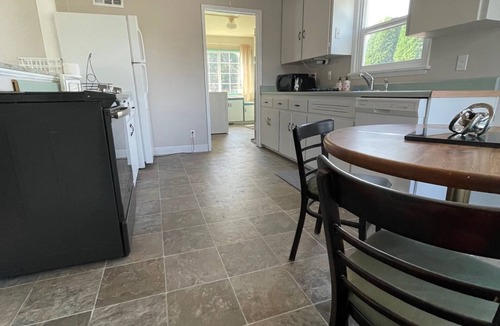 Corvallis House | CAMPUS COTTAGE, GREAT LOCATION