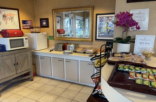 Downtown Eugene Hotel | Campus Inn & Suites Eugene Downtown