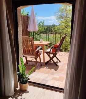 Avinyonet de Puigventos Apartment | Can Barraca