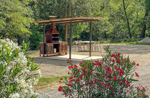 Beguda Apartment | Can Blanc de Dalt – Spacious Apartment in Garrotxa Natural Park