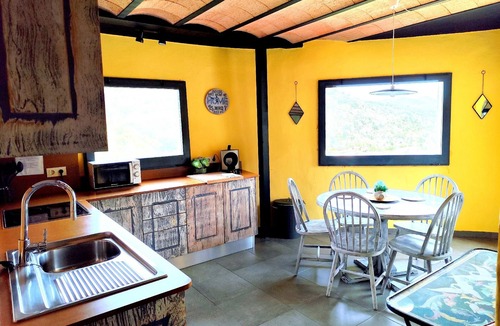 Castellfollit de la Roca Apartment | Can Castell