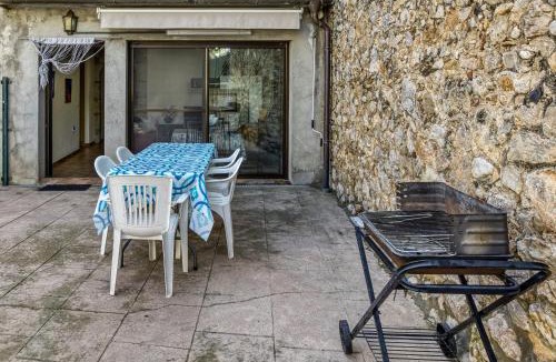 Viladamat House | Can Castelló Baix