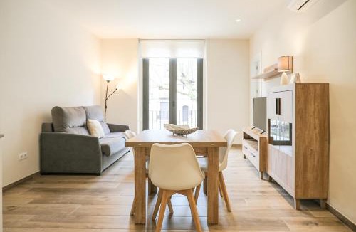 Besalu Apartment | Can Cintet 1- Apartamento en la plaza de Besalú