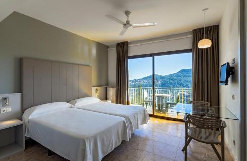 Corbera De Llobregat Hotel | Can Fisa Hotel & Apartments