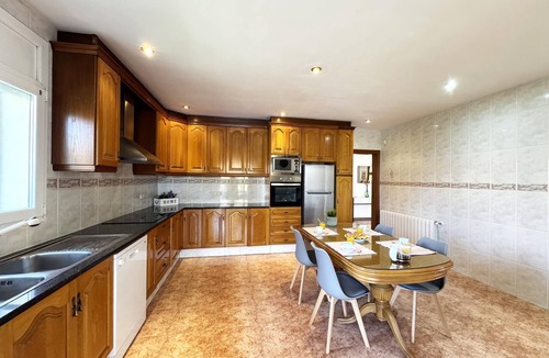 Sant Pere Pescador Villa | Can Mario – Space and serenity for the whole family
