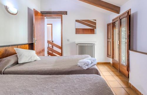 La Vall d'en Bas House | Can Mestrehumà