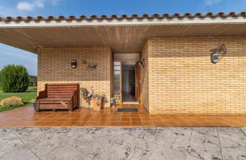 Bescano Ski Chalet | Can Noguer – Casa con piscina y jardín