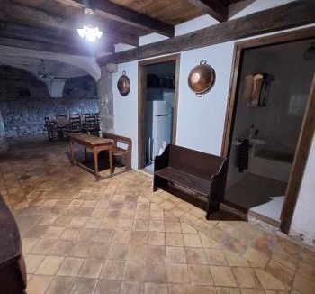 Sant Privat de Bas House | Can Paquei, casa rural , Vall d 'en Bas, Garrotxa