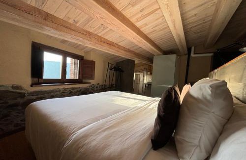 Fogars de Montclus House | Can Rovira de Fogars
