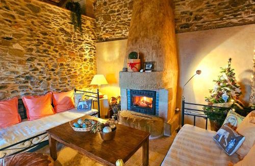 Cantallops House | Can Santalo