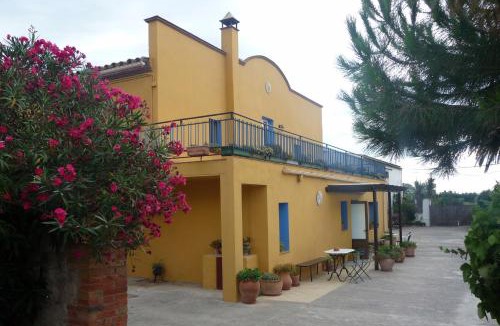 Vilamacolum Bed & Breakfast | Can Selleretas