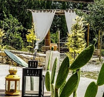 Sant Jordi Desvalls Apartment | CAN TAT, Loft in a old coach house