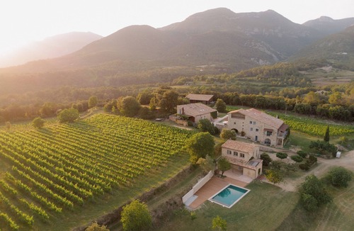 Beuda Villa | Can Terrades by Artu