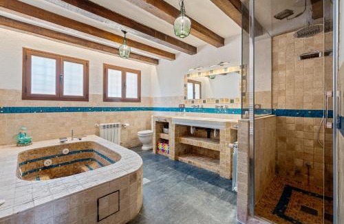 Querol Ski Chalet | Can tronc