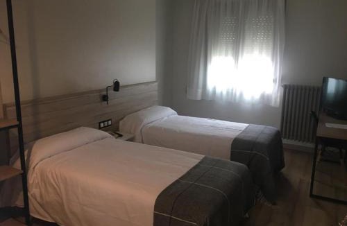Manlleu Hotel | Can Xaran Hotel
