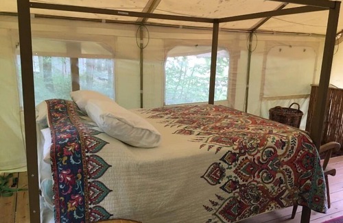 Rushville Bed & Breakfast | Cana Tent & Breakfast (FLX Glamping for 2+)