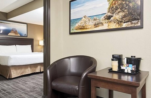 Regent Hotel | Canad Inns Destination Centre Transcona