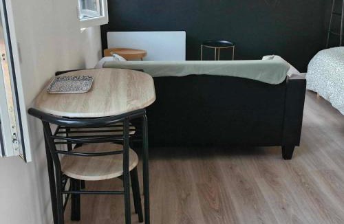 Valenciennes Apartment | Canada 6