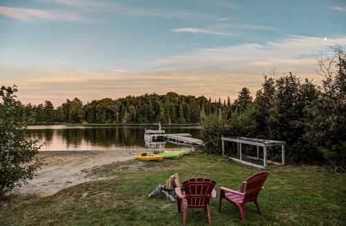 Whitestone RV Rental | Canadian Glamping Escape in Pet-Friendly Beach Dome in Dunchurch, Ontario