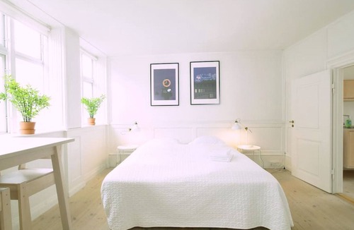Christianshavn Apartment | Canal 5 Central Apartment