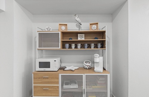 City-by-the Sea House | Canal Breeze! Waterfront property! Private pool!